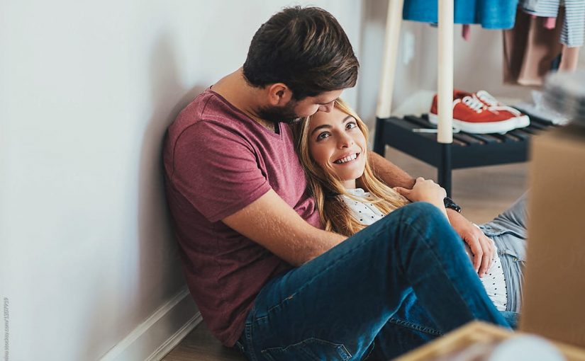 50 Romantic Gestures You Can Do At Home